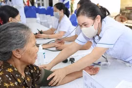 Triển khai Nghị quyết 261 của Quốc hội: Tạo đột phá trong bảo vệ, chăm sóc sức khỏe nhân dân