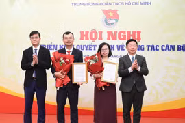 Trao quyết định bổ nhiệm hai Phó Tổng Biên tập Báo Tiền Phong
