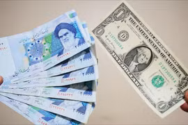 Đồng rial Iran tiếp tục rơi xuống đáy sau làn sóng biểu tình kinh tế