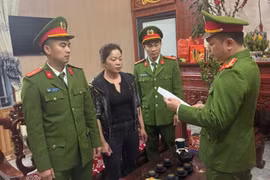 Chửi bới, thu tiền trông giữ xe trái phép, người phụ nữ ở Bắc Ninh bị bắt