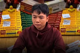 Nhóm đối tượng chiếm đoạt khoảng 3 tỷ đồng của 500 người từ việc livestream "cào vé số trúng thưởng"