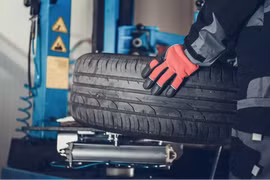 Năm cảnh báo cho thấy lốp xe cần cân bằng ngay