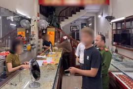 Thanh niên giả vờ mua vàng rồi cướp giật