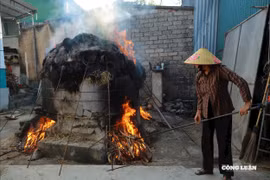 Làng nồi đất rực lửa vào vụ Tết