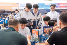 Cân lại 'tấm vé vàng' IELTS trong cuộc đua vào đại học