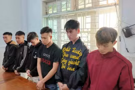 Vung dao hù dọa để bảo vệ bạn gái, thiếu niên 17 tuổi bị đối phương chém đứt gân chân