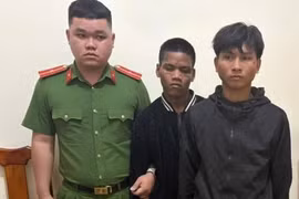 Gia Lai: Bắt giữ 2 thanh niên ngang nhiên mang theo dao đi cướp tài sản trong đêm