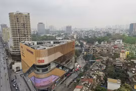Lãi suất giảm mới chỉ 'mở đường', chưa đủ tạo 'sóng' bất động sản
