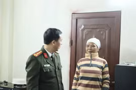 Chiến dịch Quang Trung hỗ trợ dựng nhà mới cho hộ dân bị bão lũ tại Hà Tĩnh miền Trung