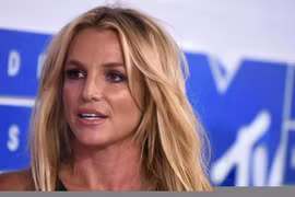 Britney Spears bị bắt vì nghi lái xe khi say rượu