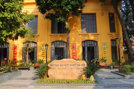 Hà Nội: Không di dời toàn bộ bệnh viện, trường đại học khỏi khu vực trung tâm trong quy hoạch tầm nhìn 100 năm