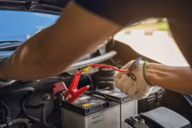 Ô tô có thể chạy không cần ắc quy được không?