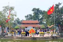 Hải Phòng: Du khách thập phương về đền Bia cầu bình an, tài lộc đầu năm mới