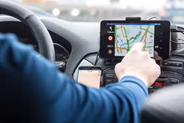Đồng hồ tốc độ thường bị sai số, GPS có chính xác hơn?