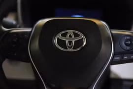 Chủ xe kiện Toyota vì phát hiện xe theo dõi hành trình