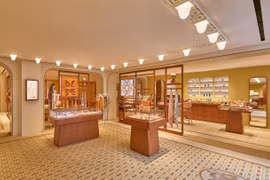Hermès 24 Tràng Tiền: Nơi di sản Faubourg vươn vai cùng sớm mai Hà Nội