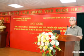 Để tác phẩm đến được với công chúng, nhà báo phải tránh lối viết hàn lâm, dài dòng