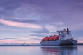 Tuyến LNG sống còn của châu Á chao đảo vì khủng hoảng Trung Đông