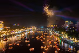 Ninh Bình cho phép bắn pháo hoa tầm thấp tại 6 xã, phường dịp Tết và lễ hội năm 2026