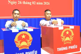 400 cử tri Vùng 2 Hải quân tham gia bầu cử nơi đầu sóng