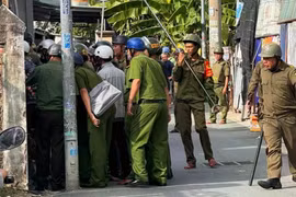 Bắt giữ đối tượng chém người rồi cố thủ trong nhà tại TP. Hồ Chí Minh