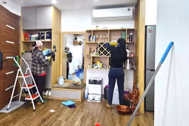Cận Tết, dịch vụ dọn nhà 'chạy show', làm hết công suất