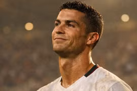 Hành trình vĩ đại của Cristiano Ronaldo: Từ Madeira đến kỷ lục thế giới ở tuổi 40