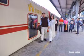 Du xuân 2026 trên chuyến tàu 'Hà Nội 5 Cửa Ô'