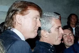 Mỹ công bố thêm tài liệu liên quan đến ông Trump trong vụ Epstein