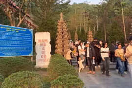 Du lịch tâm linh đầu xuân: Sức hút từ nhu cầu tìm về bình an