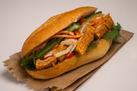 Bánh mì heo quay gây bất ngờ khi lọt top 2 món ngon Đông Nam Á