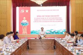 Trưởng Ban Tuyên giáo và Dân vận Trung ương làm việc với 5 cơ quan báo chí chủ lực