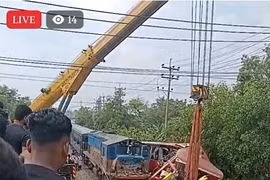 Bangladesh: Va chạm tàu hỏa và xe buýt khiến ít nhất 12 người thiệt mạng