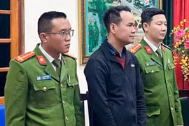 Tạm giữ hình sự tài xế xe khách gây tai nạn trên QL6 khiến 3 người tử vong