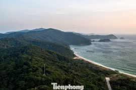 Đảo Thanh Lân: Khám phá vẻ đẹp hoang sơ nơi ngắm bình minh và hoàng hôn tại Quảng Ninh