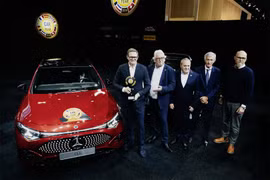 Mercedes-Benz Việt Nam có tân Tổng Giám đốc, hé lộ loạt siêu phẩm mới