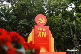 Hà Nội trang hoàng rực rỡ, lan tỏa khí thế chào mừng Đại hội XIV của Đảng