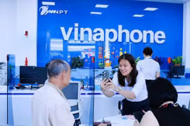 VinaPhone dốc toàn lực hỗ trợ người dân chuẩn hoá thông tin thuê bao di động