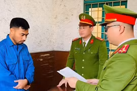 Giám đốc ngân hàng chiếm đoạt hàng tỷ đồng bằng thủ đoạn lừa khách hàng đáo hạn