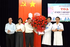 Bệnh viện Đa khoa khu vực Đồng Hới: Hành trình nâng tầm chất lượng khám, chữa bệnh