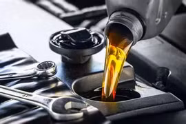 Kiểu thay dầu ít người biết có thể ảnh hưởng lớn đến động cơ