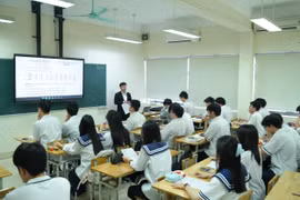Học tủ hết 'đất sống', giáo viên tăng tốc đổi cách dạy theo đề thi tốt nghiệp THPT mới