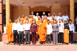 Vĩnh Long: Nhiều hoạt động chăm lo đồng bào Khmer đón Tết Chôl Chnăm Thmây