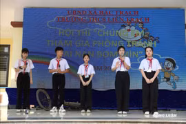 Nỗi đau từ bom mìn vẫn ám ảnh tuổi thơ nam sinh lớp 7 ở Quảng Trị