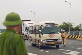 Phối hợp bảo đảm an toàn giao thông trên cao tốc Nội Bài - Lào Cai
