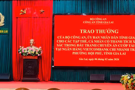 Bộ Công an có thư khen biểu dương chiến công bắt giữ 2 đối tượng cướp ngân hàng tại Gia Lai
