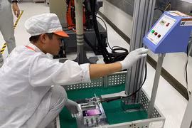 Muốn tăng trưởng 10% Việt Nam phải chuyển từ FDI “nhiều” sang “chất”