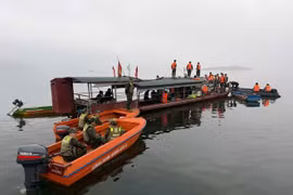 Thủ tướng yêu cầu điều tra, xử lý nghiêm vụ tai nạn đường thủy đặc biệt nghiêm trọng tại hồ Thác Bà