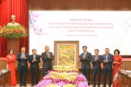 Tổng Bí thư Tô Lâm thăm, chúc Tết Đảng bộ, chính quyền, nhân dân Thủ đô Hà Nội