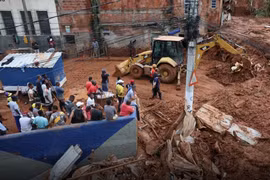 Mưa lũ kỷ lục khiến ít nhất 30 người thiệt mạng tại Brazil